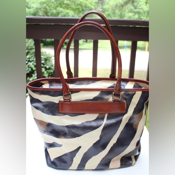 Dooney & Bourke Florentine tote bag - Picture 14 of 16